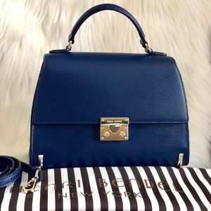 Waldorf Top Handle Stachel